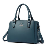 حقيبة يد نسائية بتصميم أنيق وعملي، متوسطة لون ازرق - KSA